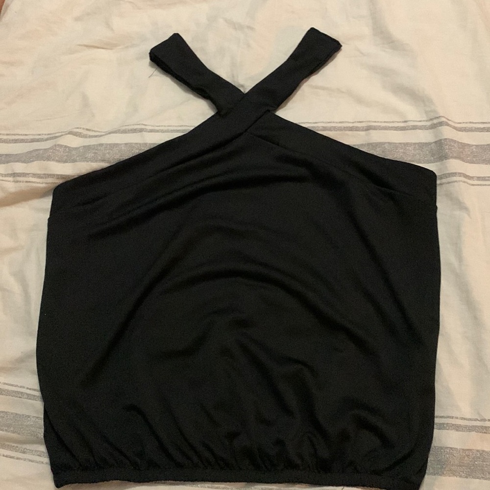 Large Crossed Top